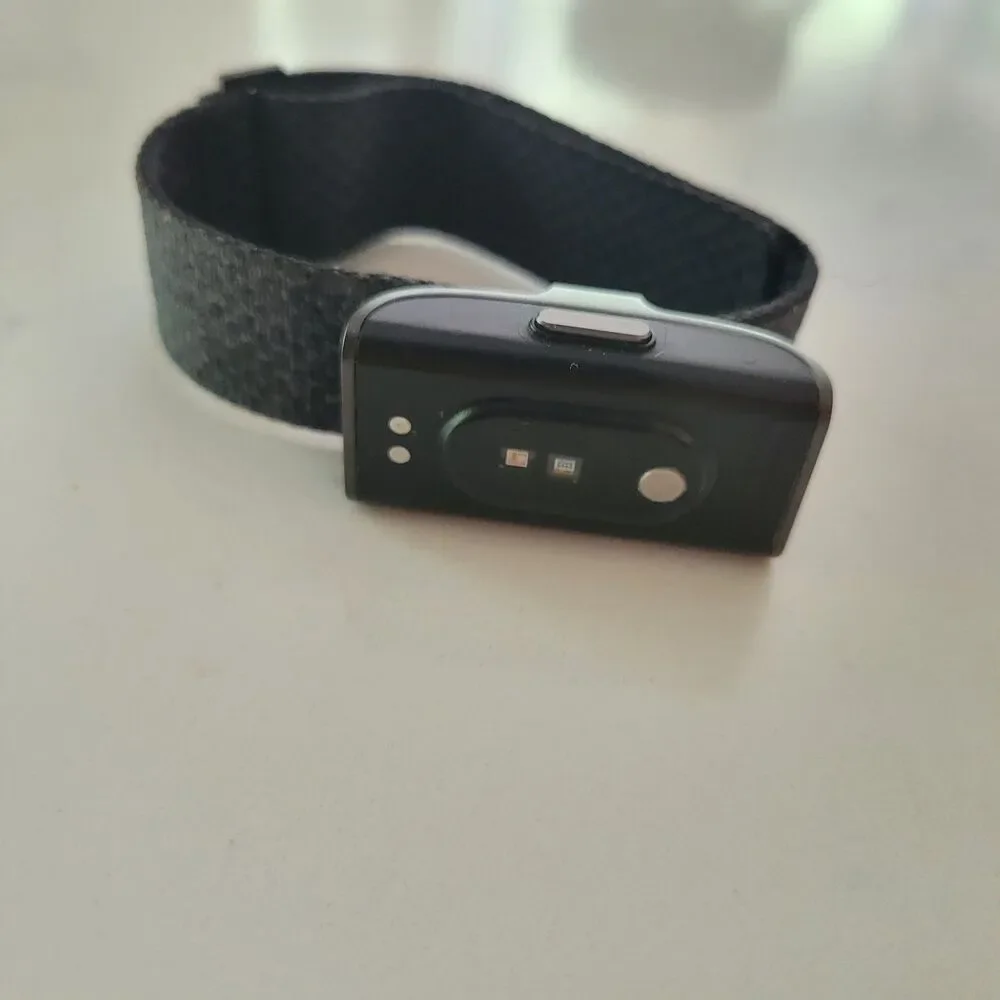Hume Health Band 1.0 Fitness Longevity Tracker Waterproof Band w/Charger ONLY